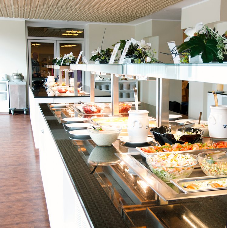 Buffet mit Salattheke