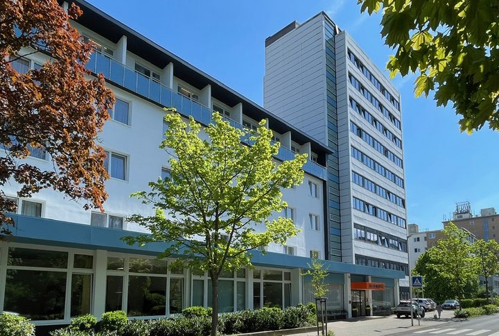 Neue Fassade vom Gesundheitszentrum Helenenquelle